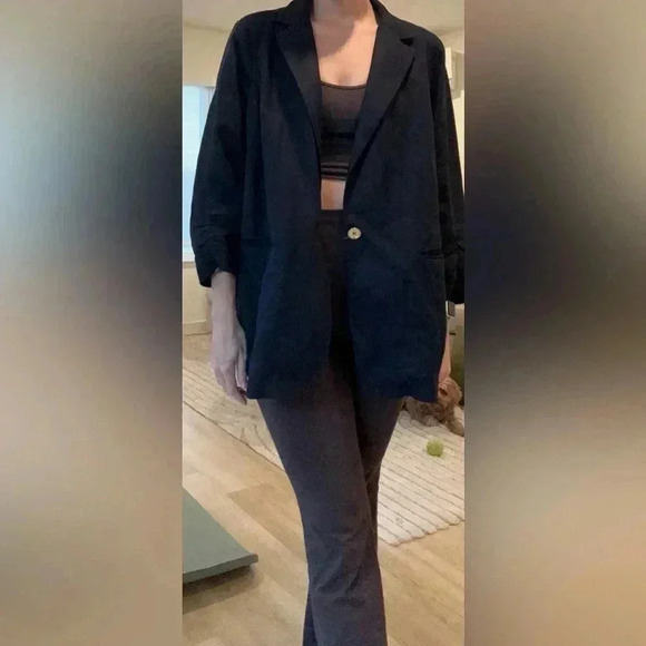 Michael Kors Linen Scrunch Sleeve Blazer - Picture 6 of 6